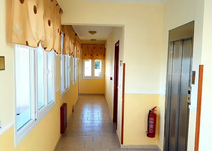 Diamond Ξενοδοχείο 3*